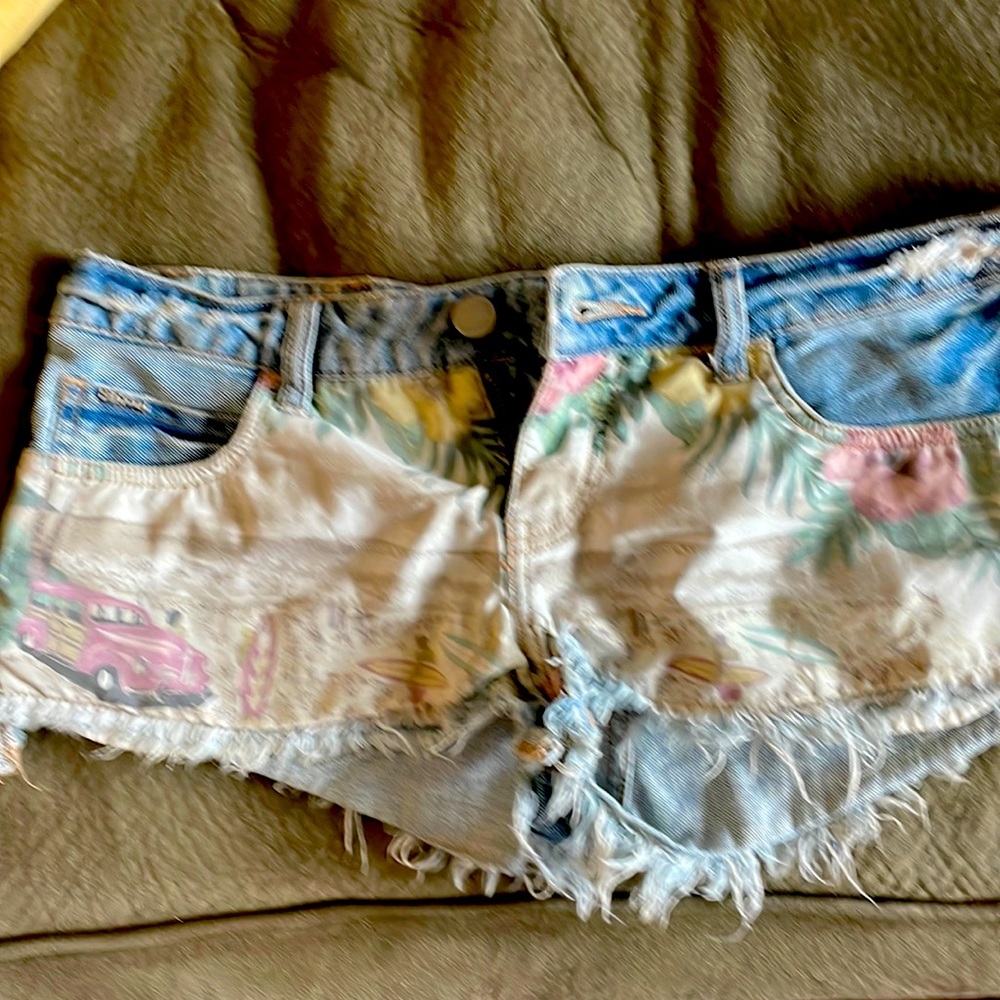 Billabong jean shorts 10